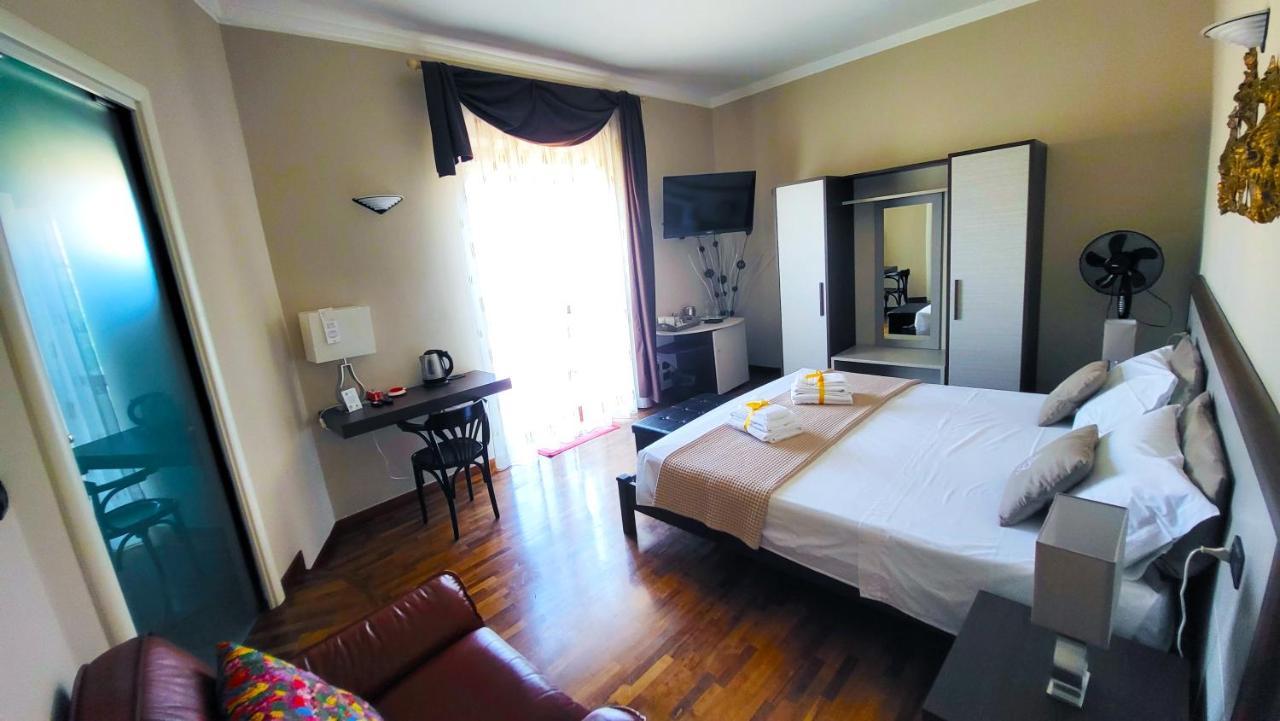 레체 Attico Barocco B&B 외부 사진