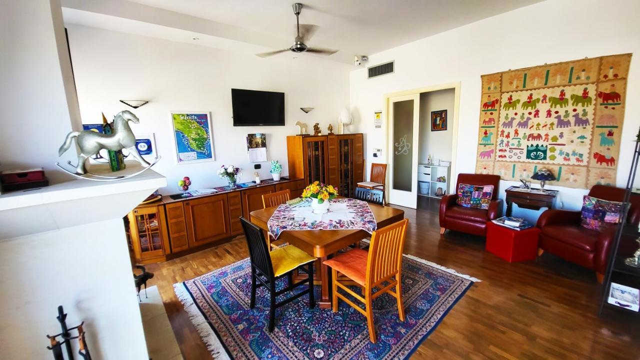 레체 Attico Barocco B&B 외부 사진