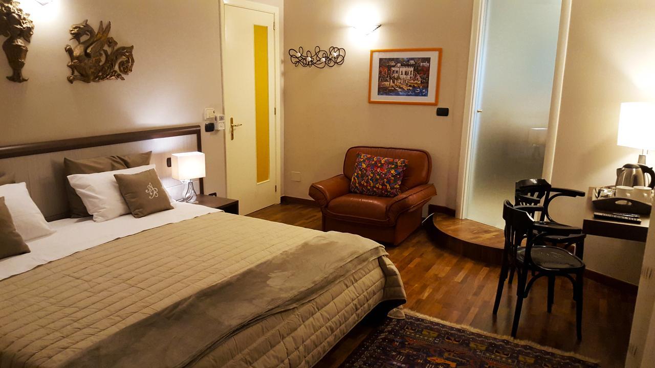 레체 Attico Barocco B&B 외부 사진