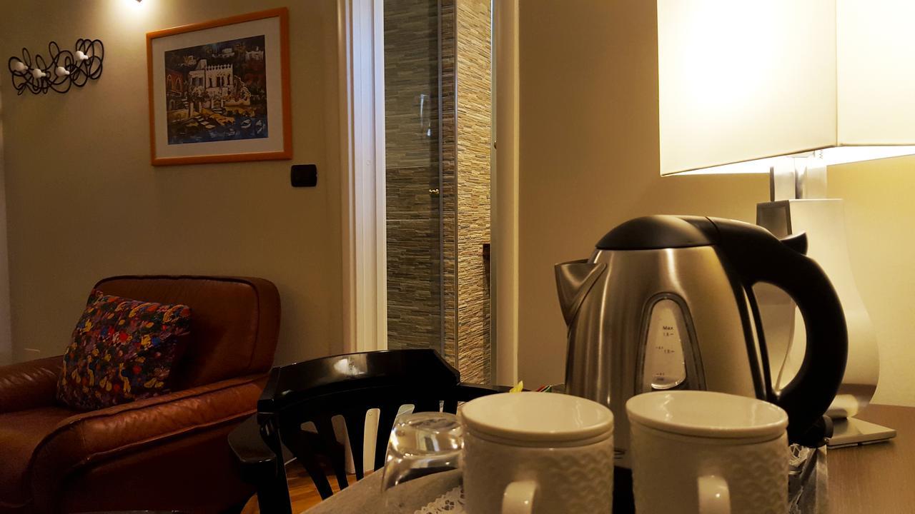레체 Attico Barocco B&B 외부 사진